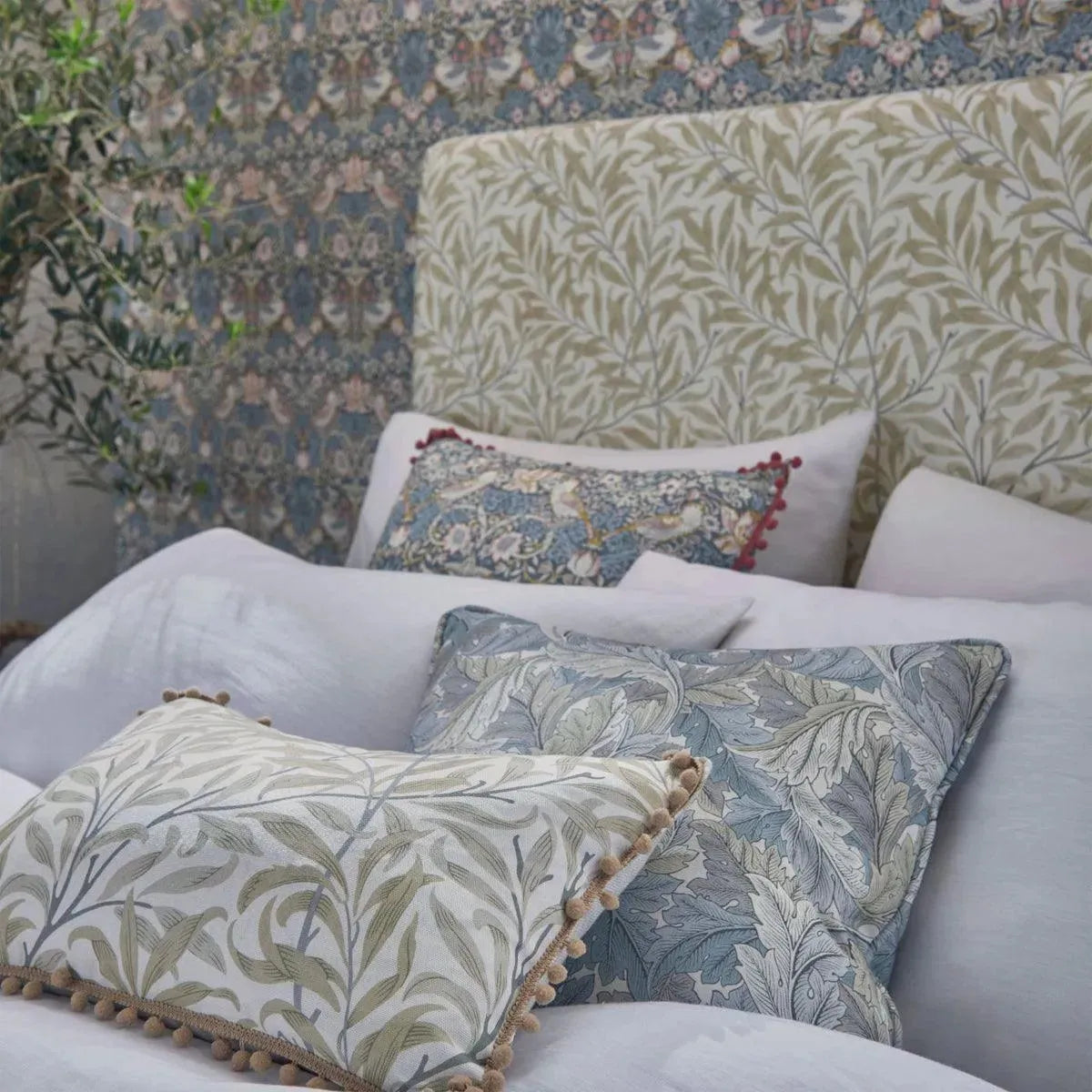 Willow Boughs Fabric - Clarke & Clarke